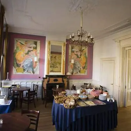 Apple Inn Hotel 