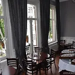 Apple Inn Hotel 